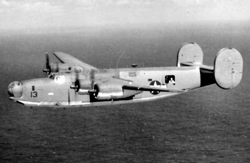 PB4Y-1P_Guadalcanal_01-944.jpg