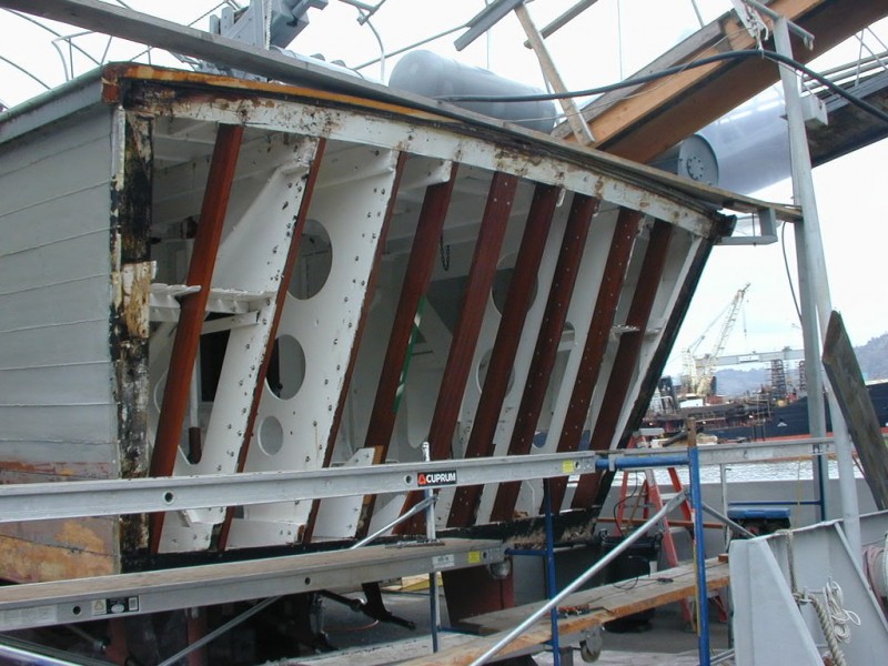 PT658transom.jpg