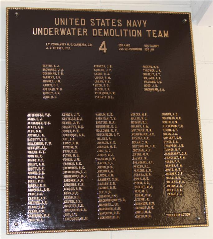 UDT4rosterPlaque.jpg