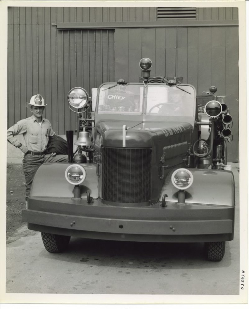 firetruckfrontmay71945.jpg