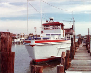 tour-boat.jpg